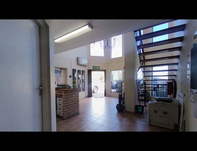 1,397M² WAREHOUSE TO LET IN MAHOGANY RIDGE